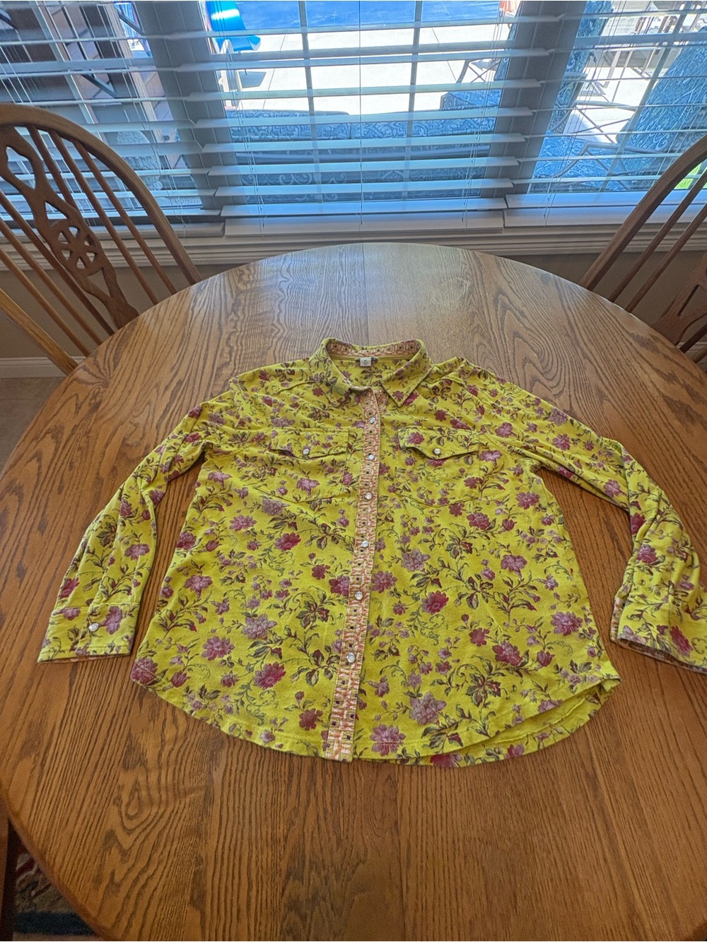 Sundance Floral Button Down Knit Top Long Sleeve Petite L LP